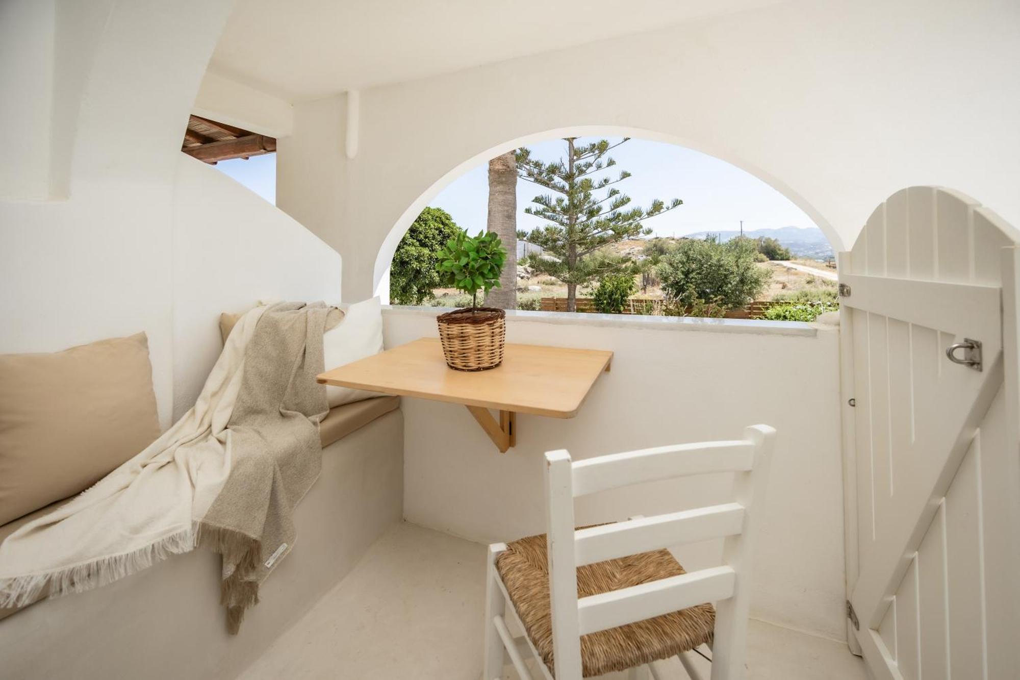 Thea Suites Naxos Agios Prokopios  Dış mekan fotoğraf