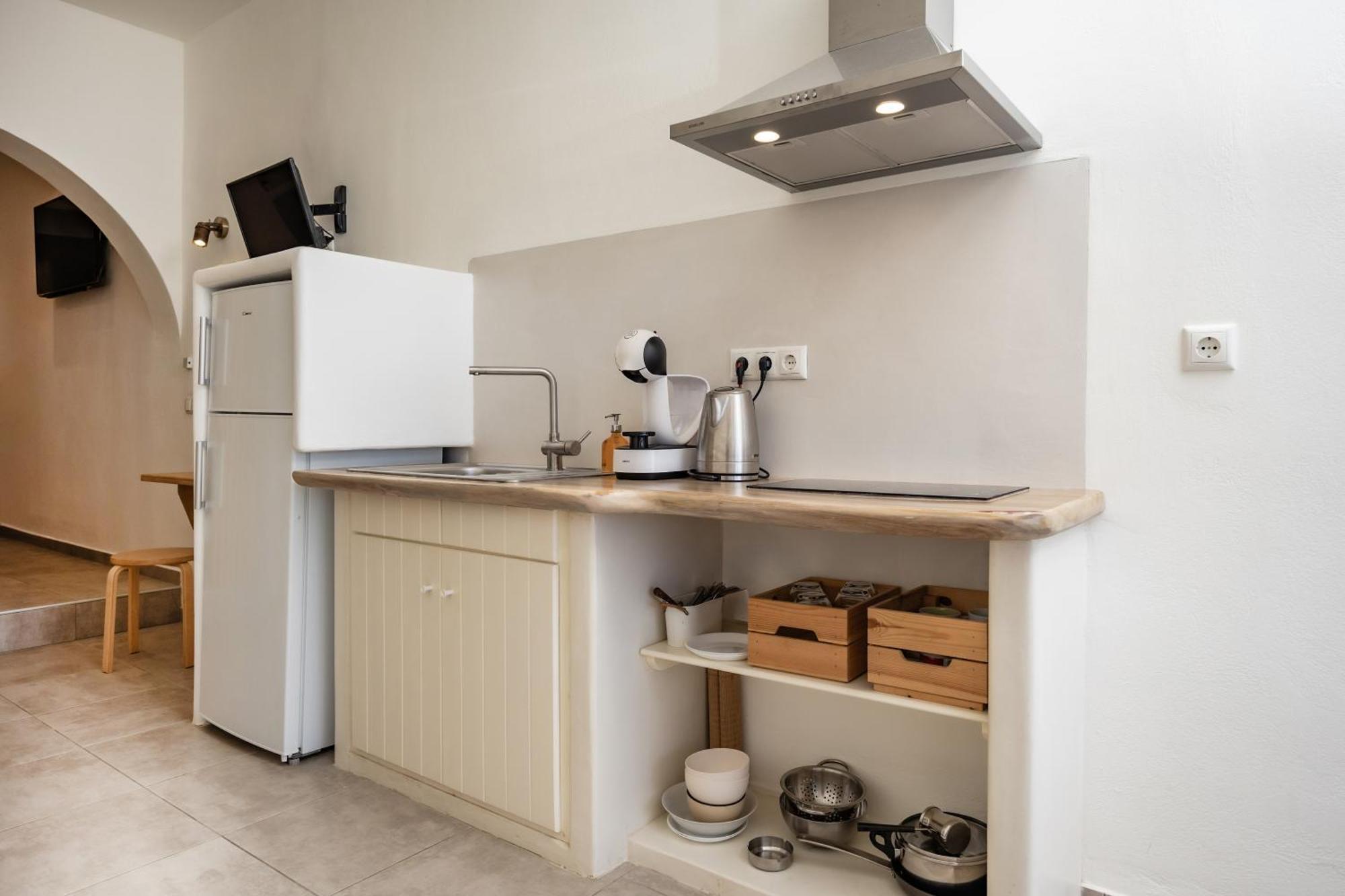 Thea Suites Naxos Agios Prokopios  Dış mekan fotoğraf