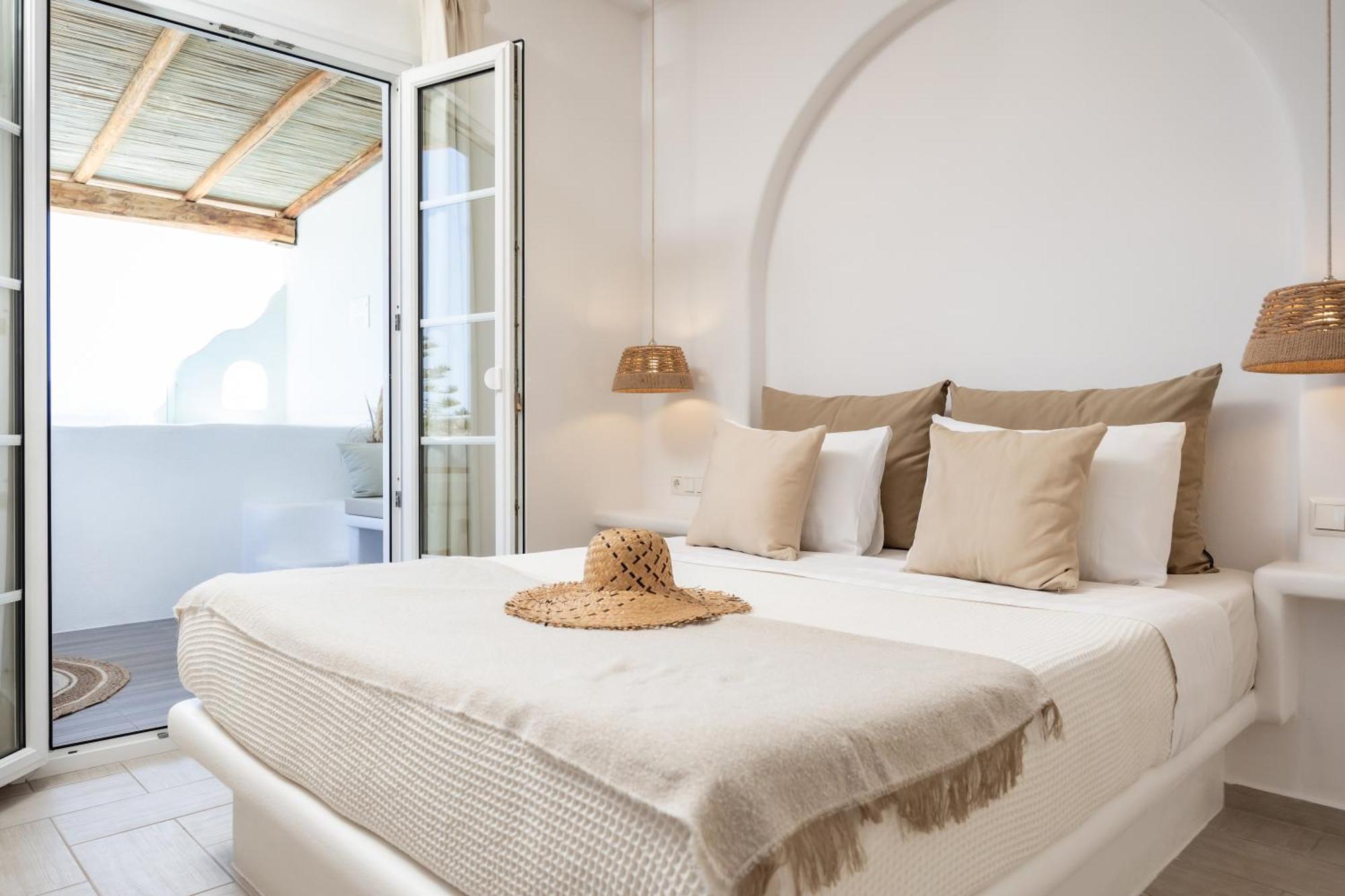 Thea Suites Naxos Agios Prokopios  Dış mekan fotoğraf